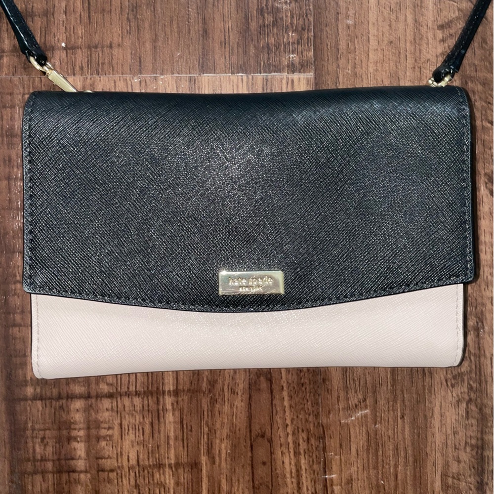 Kate spade wallet crossbody